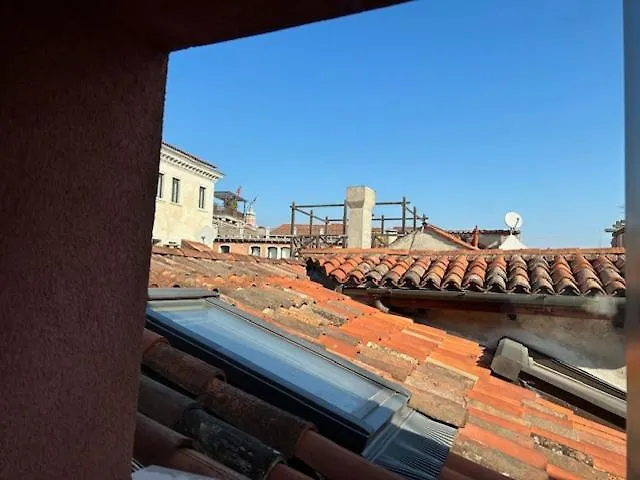 Homes & Holidays Appartamento