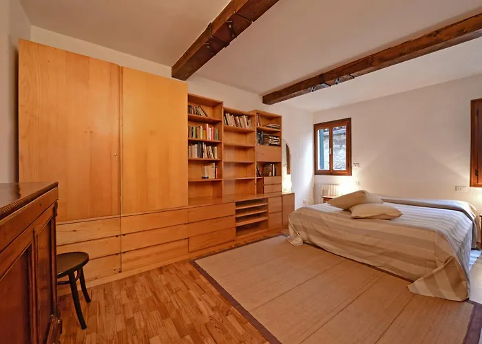 Appartamento Homes & Holidays *