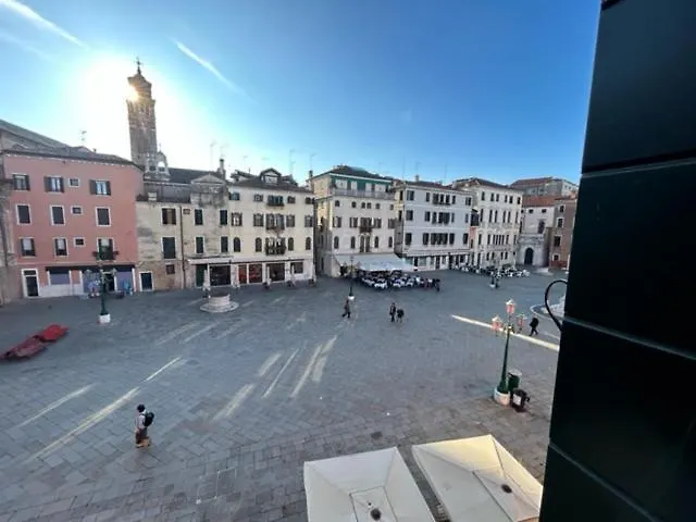 Homes & Holidays Apartamento