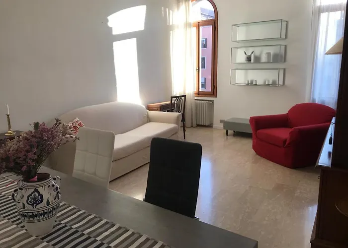 ヴェニス ホームズ ＆ ホリデーズ ヴェネツィア