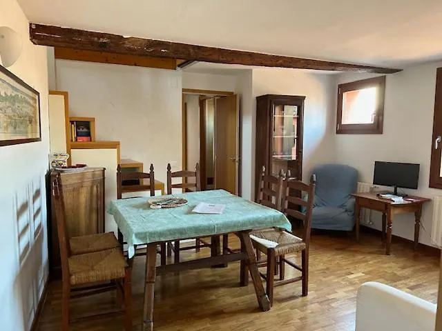 Homes & Holidays Appartement *