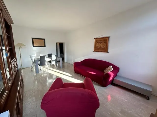 Homes & Holidays Appartement *