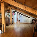Homes & Holidays