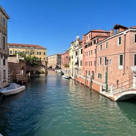 Homes & Holidays * Venedig