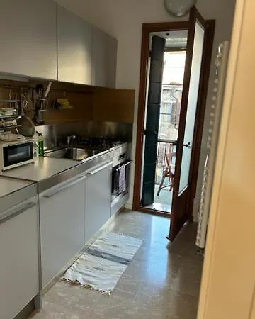 דירה Homes & Holidays ונציה
