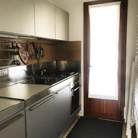 Homes & Holidays * ונציה